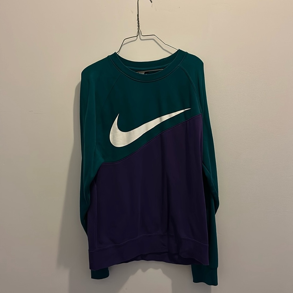 Nike crewneck sweater
